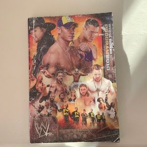 Official Souvenir WWE Progame 2010 autograph Book